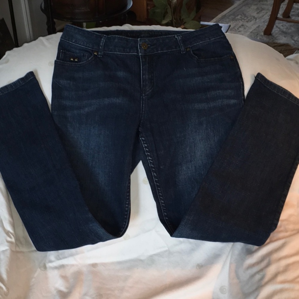 Vera Wang Straight Leg Jeans Size 8